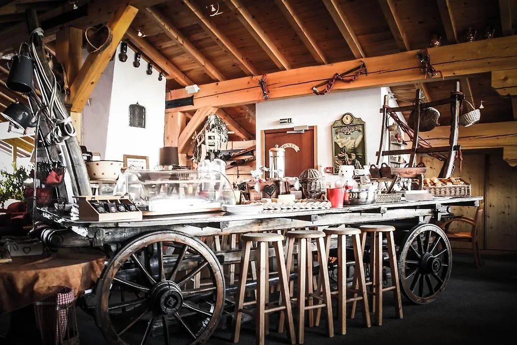 ***  Hotel Le Refuge Tignes France